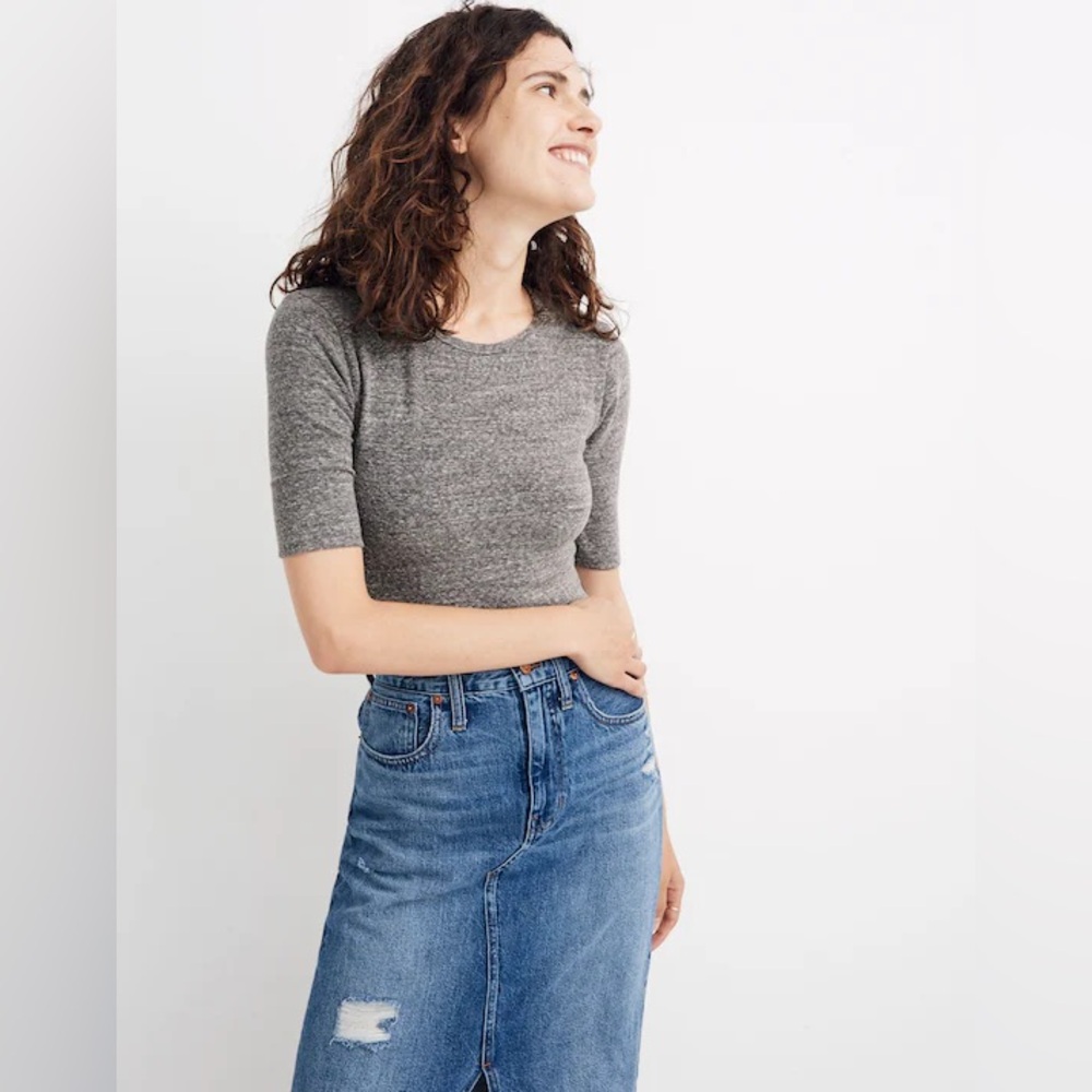 Madewell | Crewneck Short-Sleeve Thong Bodysuit Black - Picture 2 of 8